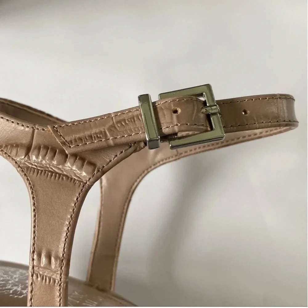 New Vince Camuto Celvina Platform Wedge Crepe Croc Leather Sandals Size 9.5